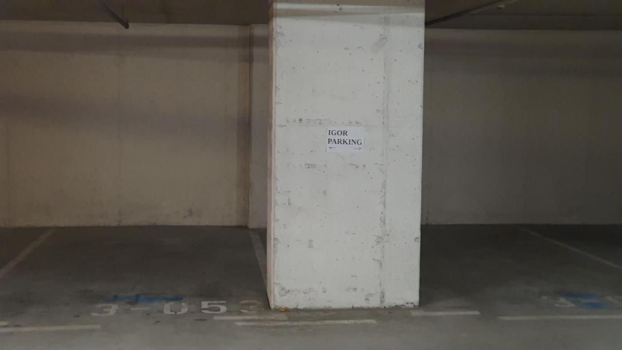 Hermes Apartment & 2 Free Garage Secured Parkings Любляна Экстерьер фото